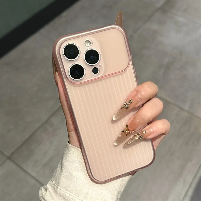Luxury Corrugated Soft Matte T - Transparent Thin Case recension och pris
